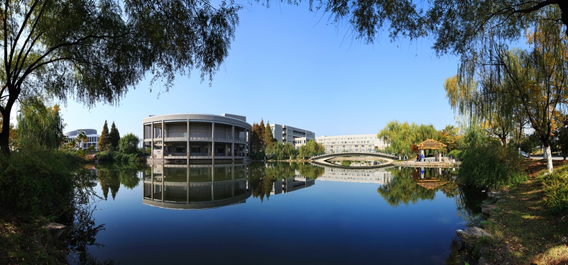 01河海大学校园.jpg